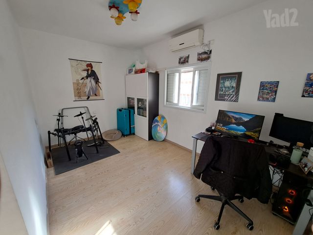 Petah Tikva, Israel 3