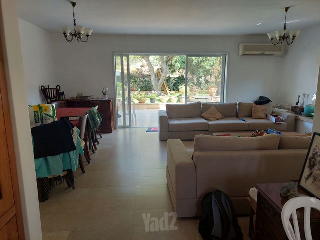 Herzliya, Israel 9
