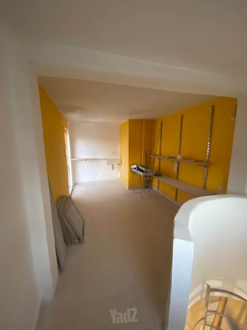 Holon, Israel 12