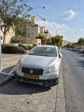 מודעת רכב סוזוקי קרוסאובר