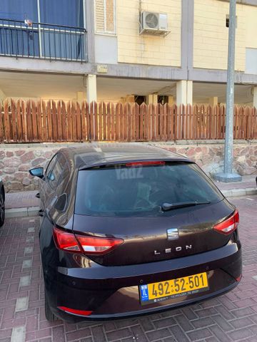 מודעת רכב סיאט לאון