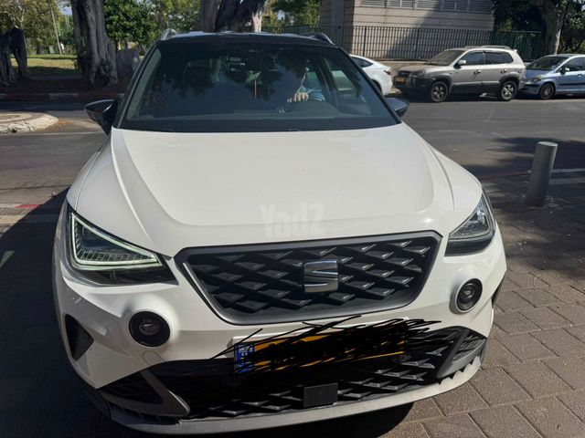 מודעת רכב סיאט ארונה