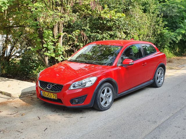 מודעת רכב וולוו C30