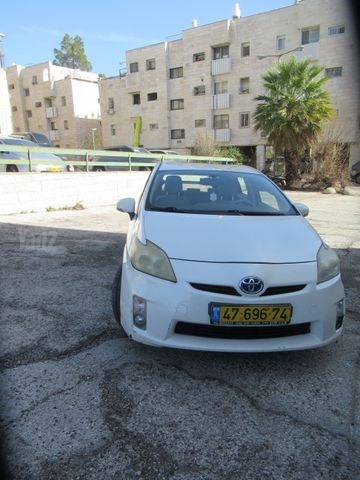 מודעת רכב טויוטה פריוס