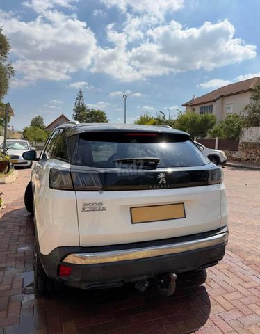 מודעת רכב פיג'ו 3008