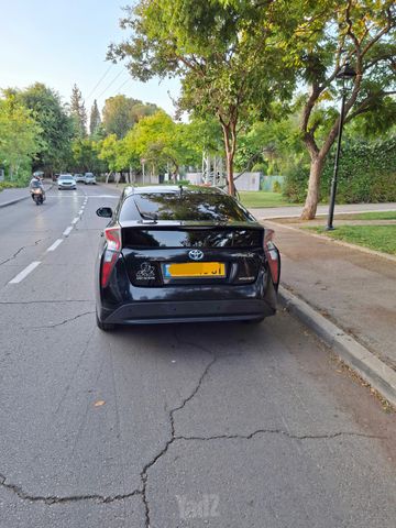 מודעת רכב טויוטה פריוס