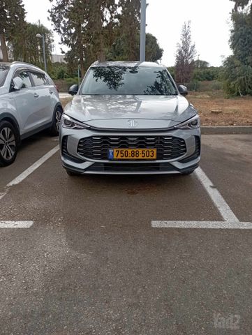 ZS Luxury היברידי אוט׳ 1.5 (102 כ״ס)