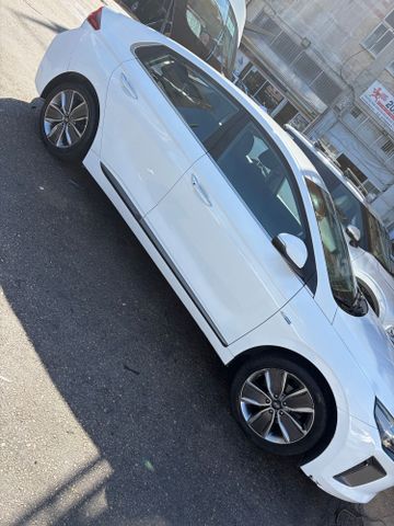 מודעת רכב יונדאי איוניק
