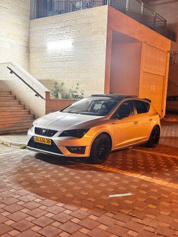 מודעת רכב סיאט לאון
