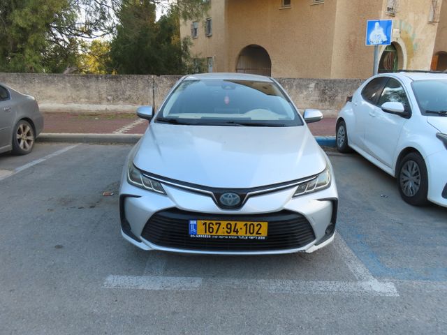 מודעת רכב טויוטה קורולה