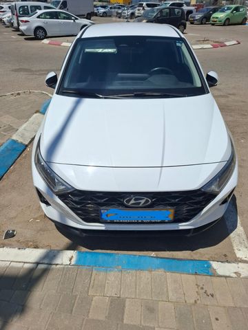 מודעת רכב יונדאי i20