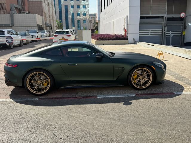מודעת רכב מרצדס-בנץ AMG GT