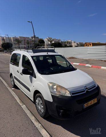 מודעת רכב סיטרואן ברלינגו