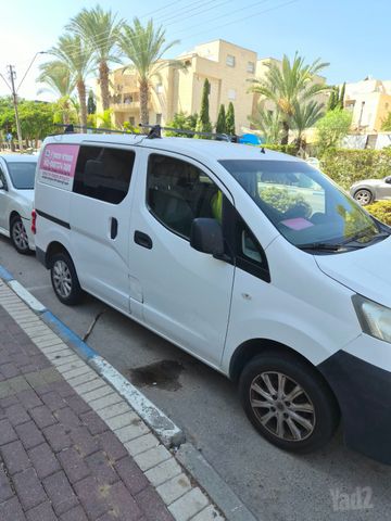 מודעת רכב ניסאן NV200