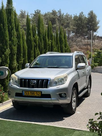 מודעת רכב טויוטה לנד קרוזר