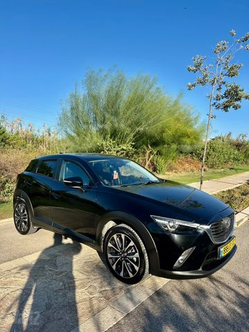 מודעת רכב מאזדה CX-3