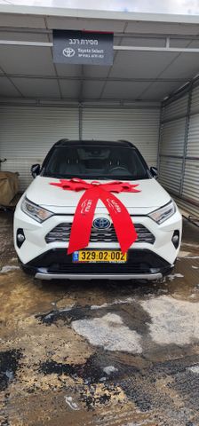 מודעת רכב טויוטה RAV4