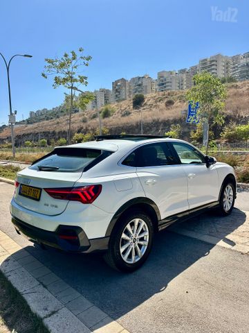 מודעת רכב אאודי Q3 1