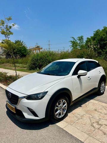 מודעת רכב מאזדה CX-3