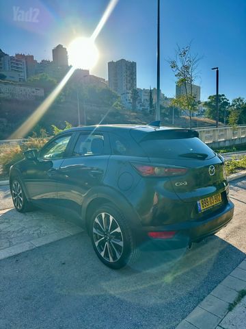 מודעת רכב מאזדה CX-3 2