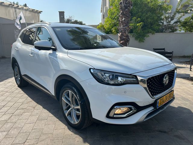 מודעת רכב אם ג'י EHS PHEV