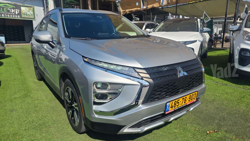 אקליפס קרוס 4X2 Executive אוט׳ בנזין 1.5 (152 כ״ס)