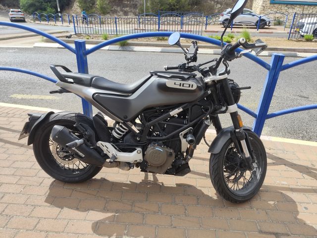מודעת רכב הוסקוורנה SVARTPILEN 401
