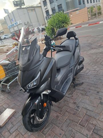 מודעת רכב סאן יאנג ג'וי-מקס Z-250