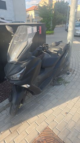 מודעת רכב סאן יאנג ג'וי-מקס Z-250