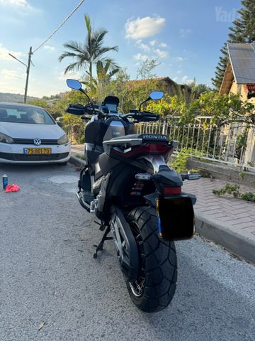 מודעת רכב הונדה X-ADV750