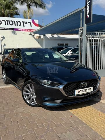 מודעת רכב מאזדה 3