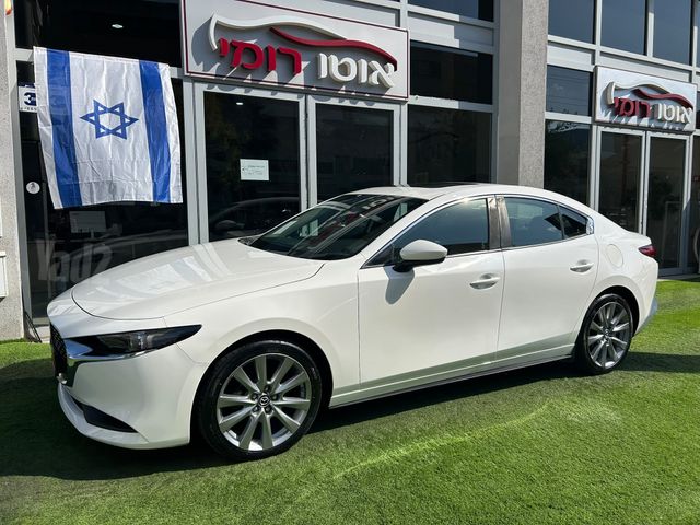 מודעת רכב מאזדה 3