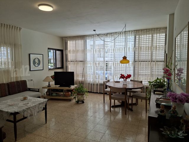 Holon, Israel 2