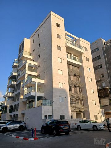 אברהם שפירא 7
