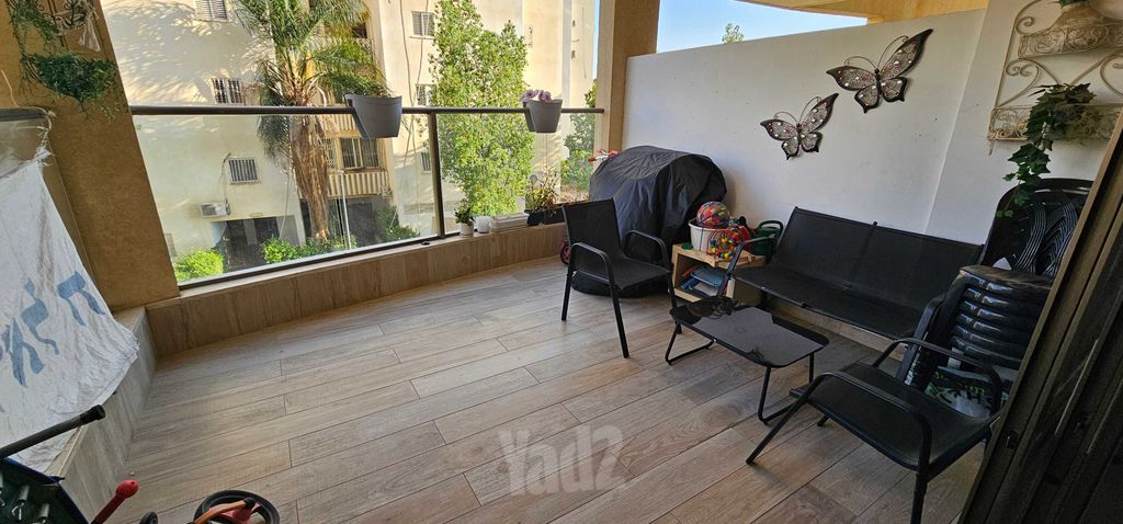 Petah Tikva, Israel 4