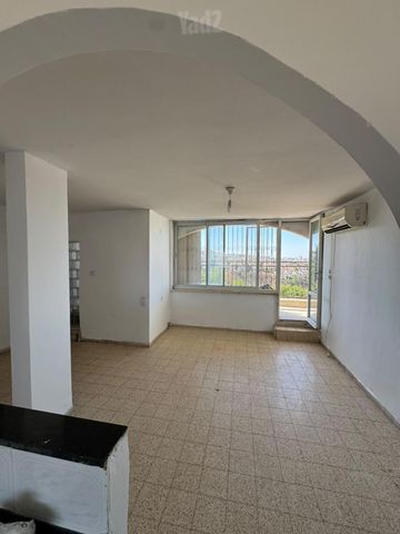 הגננת 218
