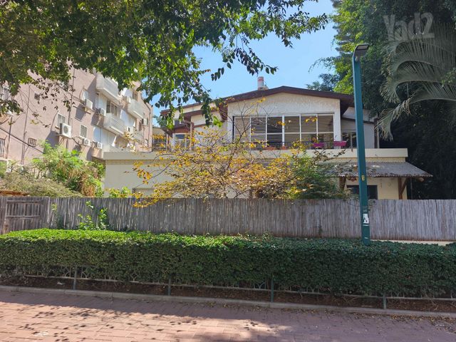 Rehovot, Israel 7