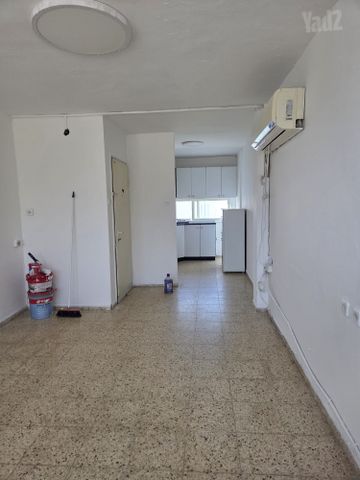 Holon, Israel 5