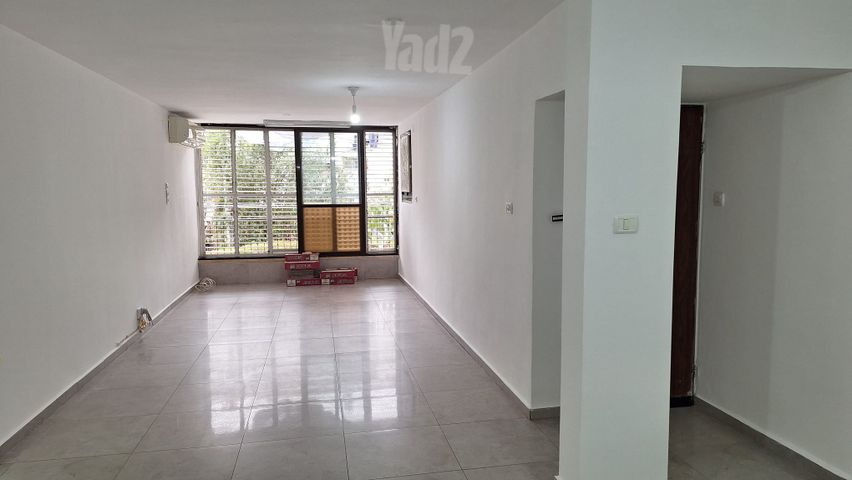 Petah Tikva, Israel 1