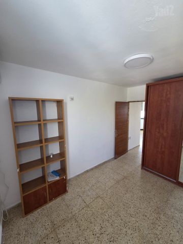 Holon, Israel 3