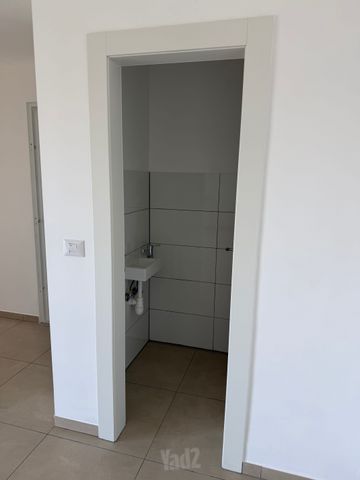 שדרות מנחם בגין 28