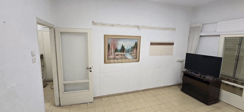 Givatayim, Israel 3