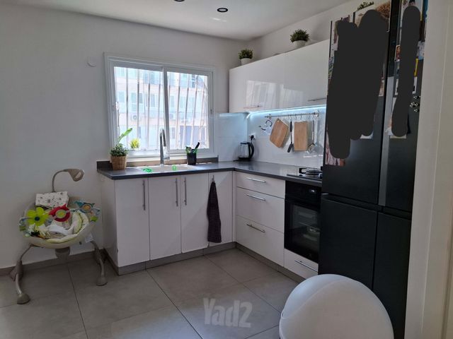 Holon, Israel 4