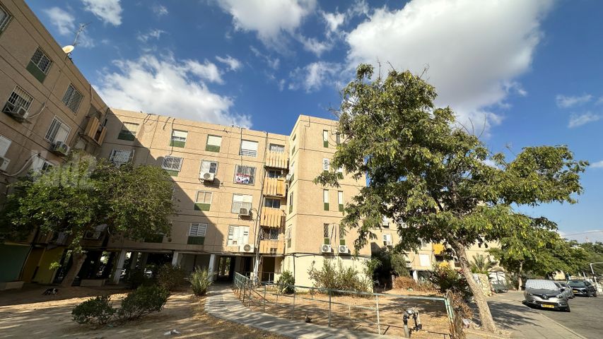 דירה, שכונה י"א, באר שבע