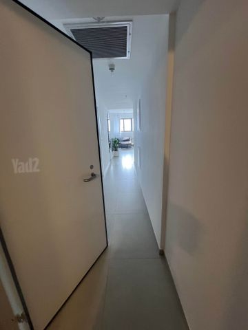 Herzliya, Israel 4