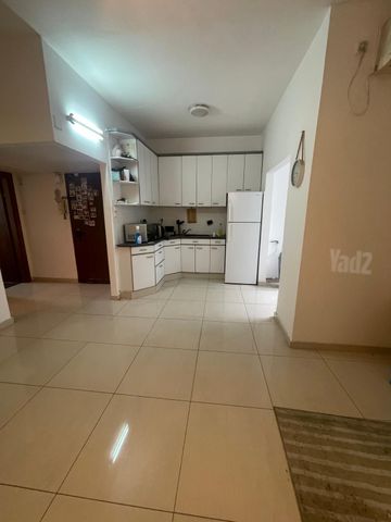 Holon, Israel 4