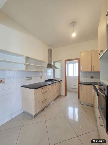 Givatayim, Israel 6