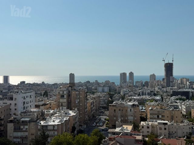 דירה, בת ים