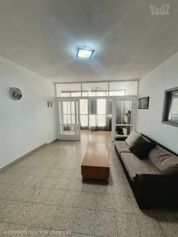 סירקין 11