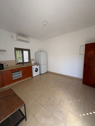 Holon, Israel 7